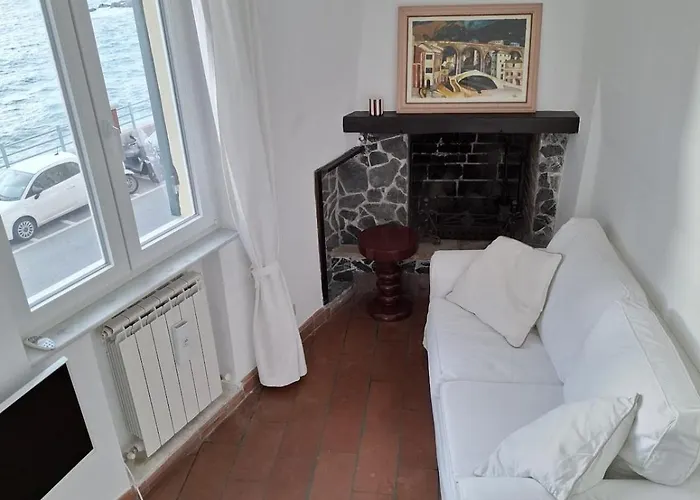 Sea View Full Traditional Fisherman House Apartment